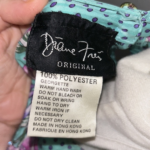 Floral Blouse with ties on the side - Picture 5 of 8